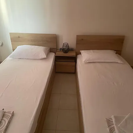 Apartamento лазарови